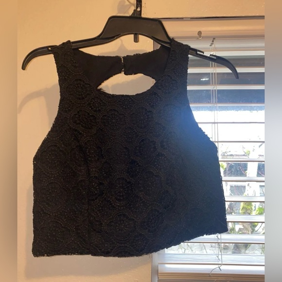 2 Piece My Michelle/ City Triangles - Picture 2 of 5